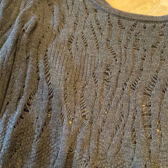 Express asymmetrical sweater - Picture 7 of 11